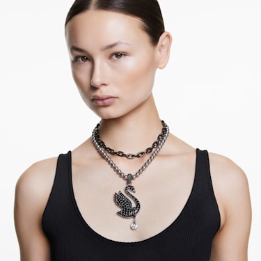【此沙同款】Swarovski Swan 束颈项链, 天鹅, 黑色, 镀钌 - Swarovski, 5688747